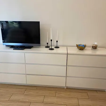 홈스테이 Emen 야스타르니아